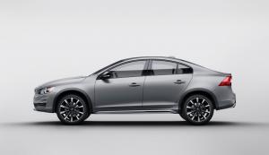 Volvo S60 CC 2..jpg