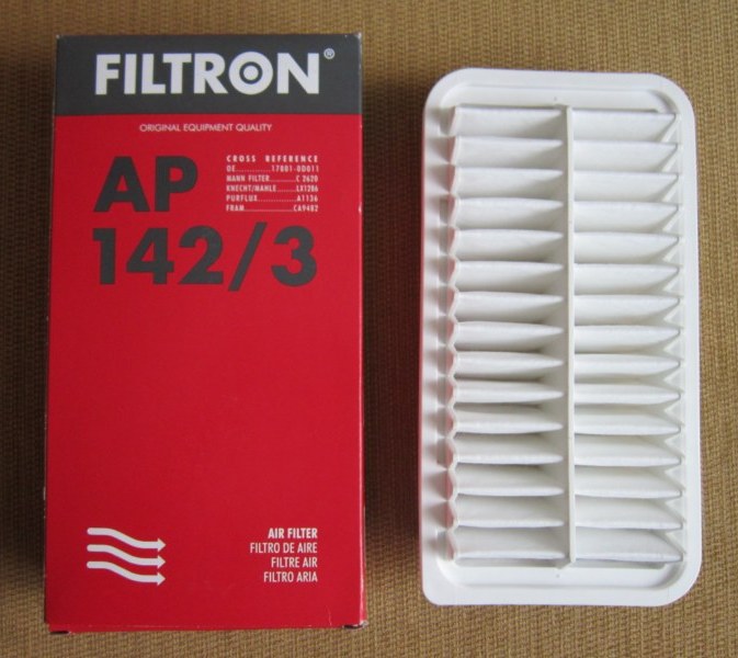 Воздушный фильтр королла 120. FILTRON AP 142/3 фильтр воздушный. Фильтр FILTRON ap1423. Фильтр воздушный Toyota FILTRON ap142/3. Фильтр воздушный Toyota Corolla (FILTRON).