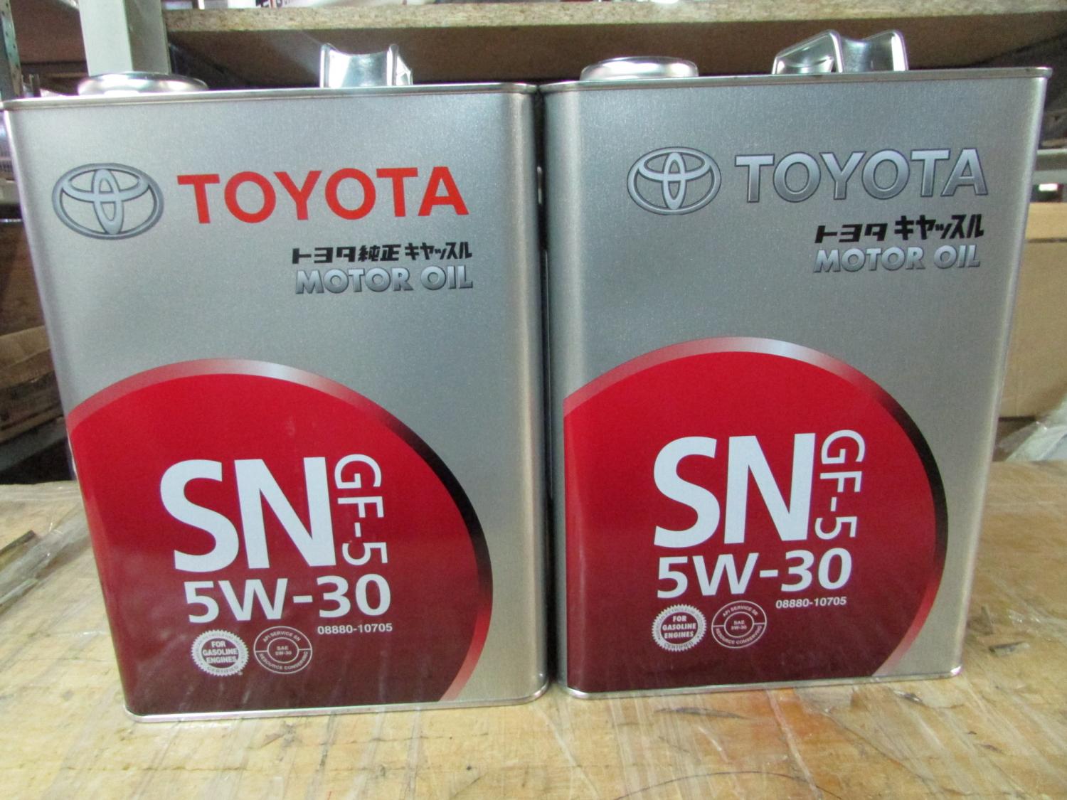 Масло тойота краун. Тойота 5w30 металл. Toyota 5w-30 (08880-83853l). Тойота 5w30 новая канистра. Toyota 5w30 c2.