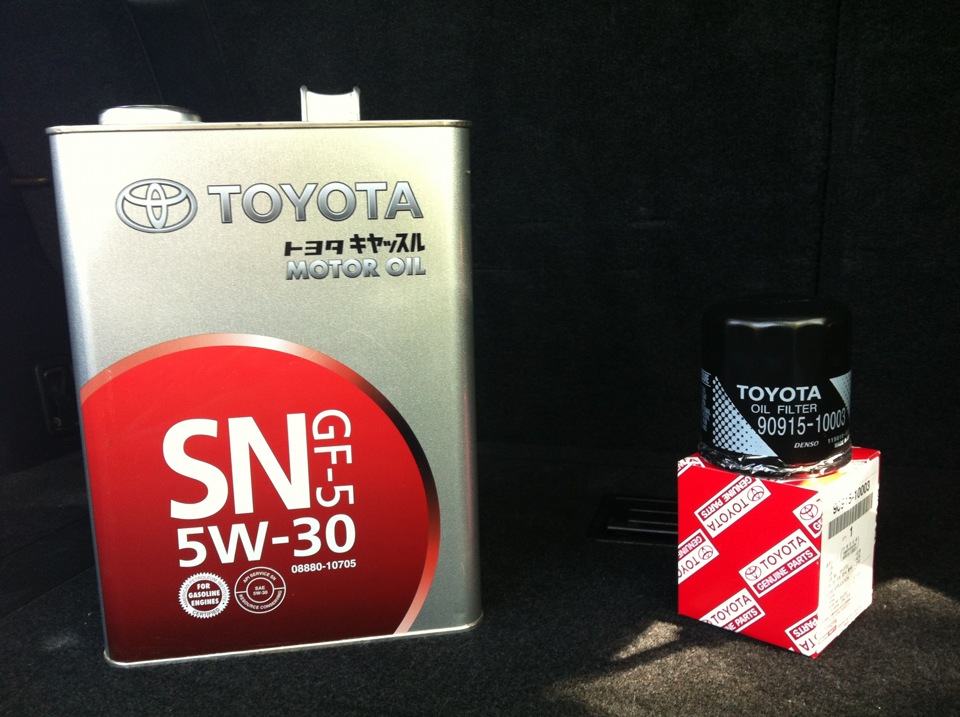 Какое масло подходит для тойоты. Toyota Motor Oil SN gf-5 5w-30. Масло Тойота 5w30 оригинал. OEM Toyota 5w30. Тойота Королла масло 5 в 30.