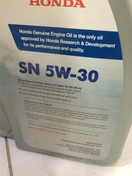 genuine-honda-engine-oil-5w-30-semi-synthetic-4-liter-wanautopart-1605-22-wanautopart@8.jpg