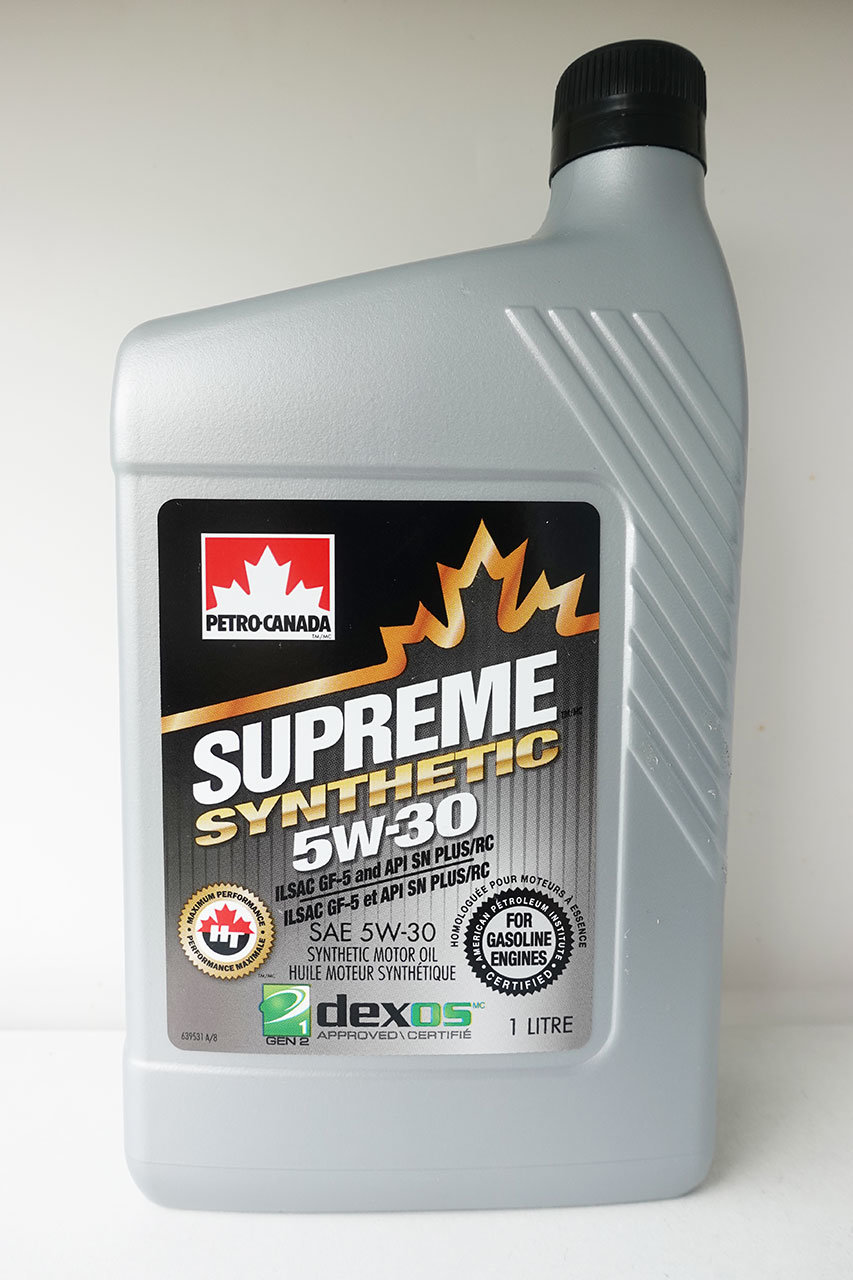 Petro-Canada-Supreme-Synthetic-5W-30-Dexos1-Gen2-Photo1.jpg