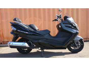 suzuki-skywave-400-8210km.jpg.bc6ae303d441f8f24dbe4b4441e3326a.jpg