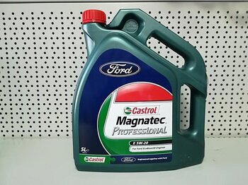 castrol-5w20.thumb.jpg.37d3920ef6a9d03f561b6e7f74f0e43d.jpg