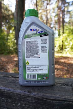 Mobil 1 ESP 5W-30 API SP 2.JPG