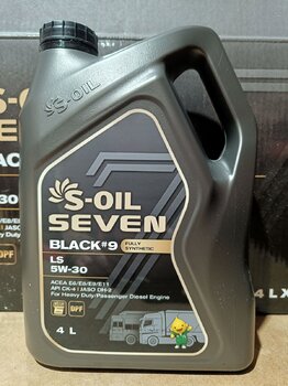 S-Oil Seven Black #9 LS 5W-30 API CK-4 1.jpg